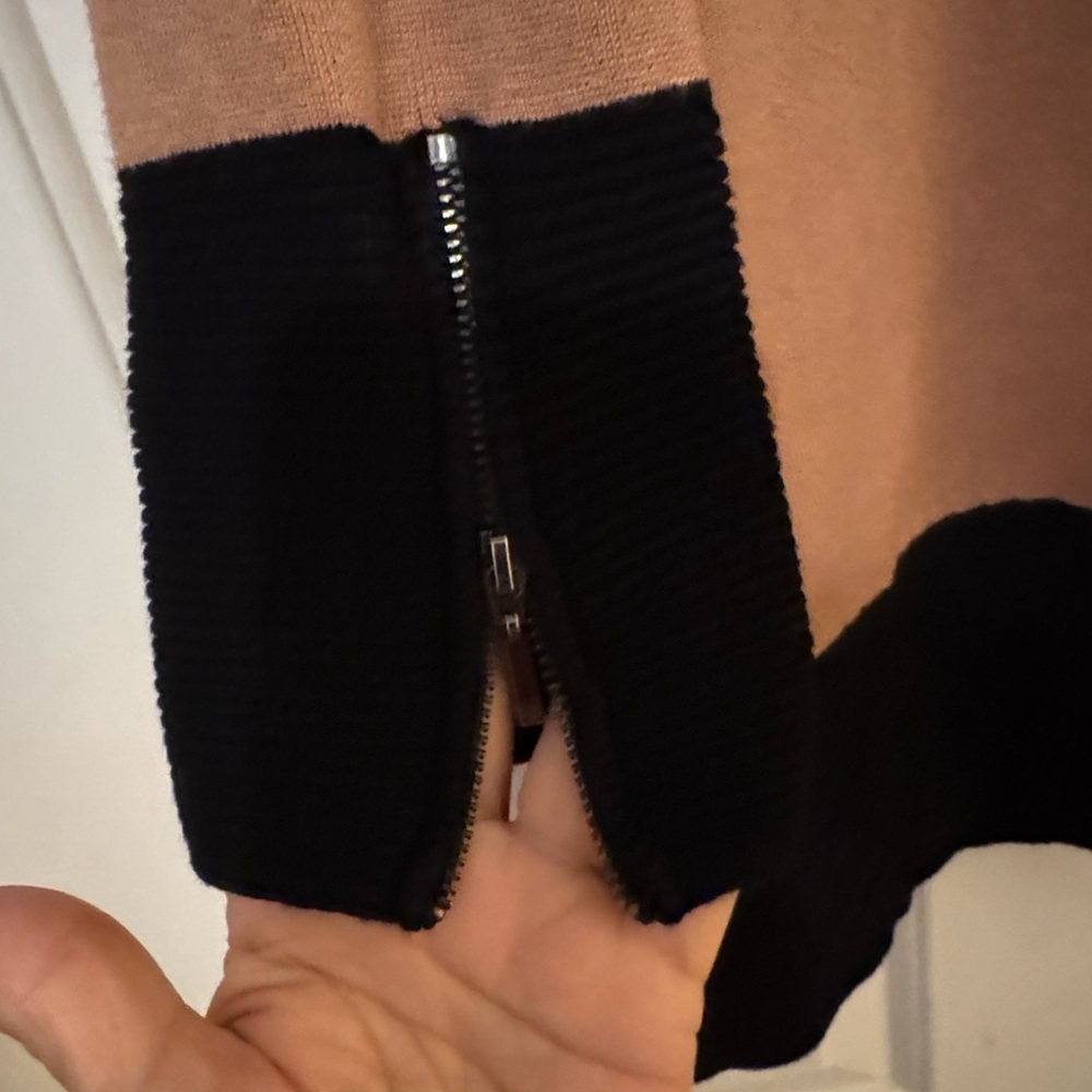 Alfani Ribbed Tan Top - Picture 3 of 4